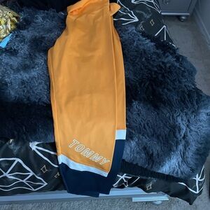 Two pair of Tommy Hilfiger leggings both M